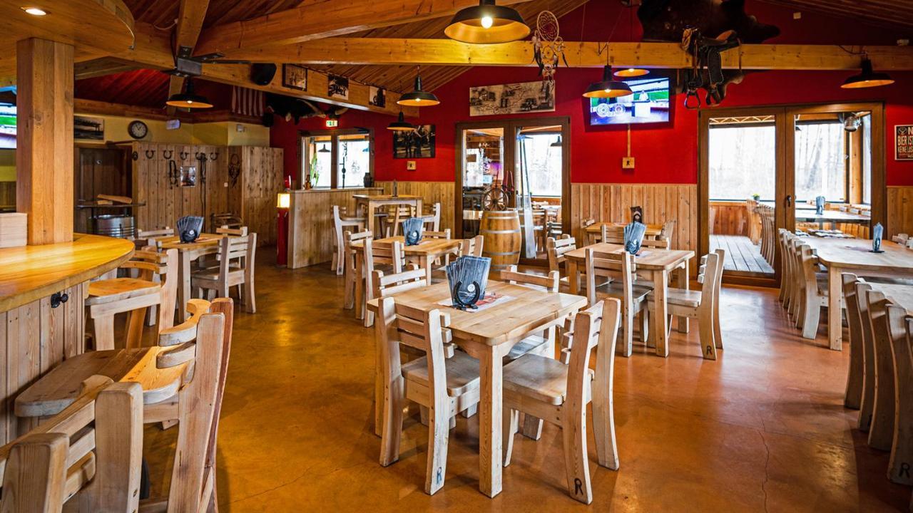 Мотель Roadcamp - American & Sportsbar 3*